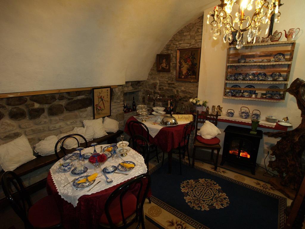 Le Petit Chateau Bed and Breakfast Dolceacqua Eksteriør billede
